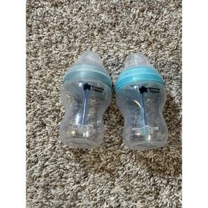 Tommee Tippee Baby Bottles 9oz Lot of 2 Anti Colic BPA Free Slow Flow